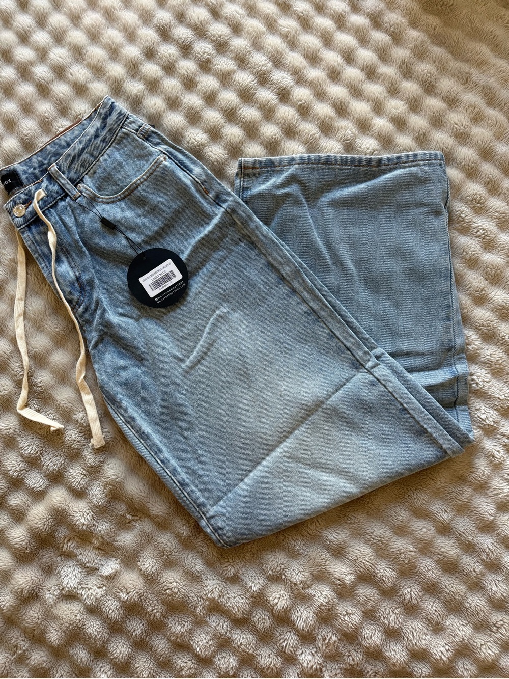 White Fox Boutique women’s wide leg Light Wash Blue Jeans - BRAND NEW!